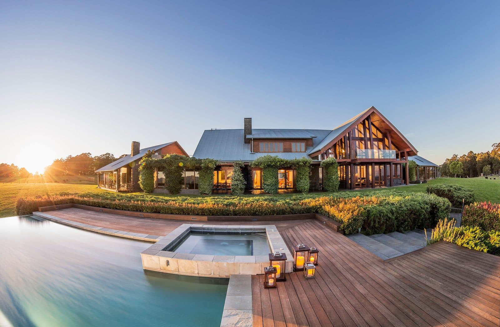 Spicers Peak Lodge