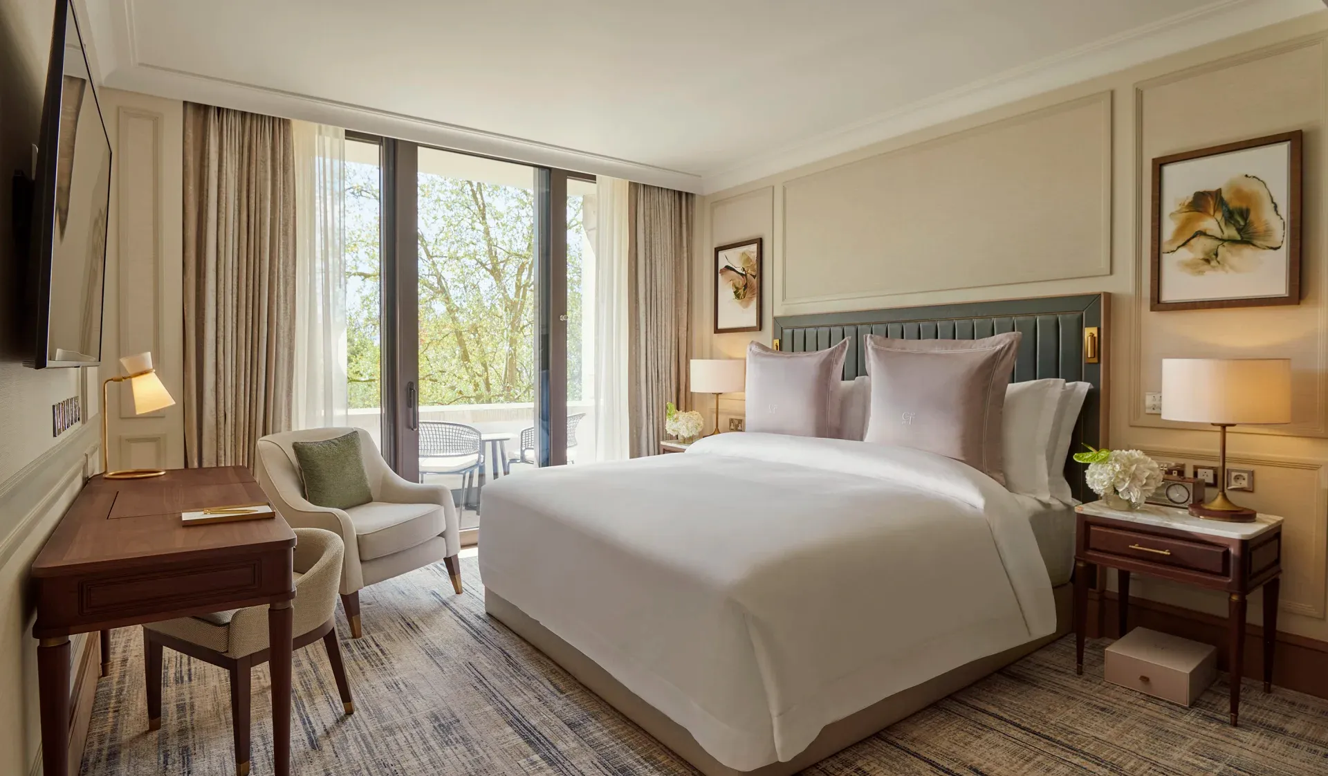 Jumeirah Carlton Tower