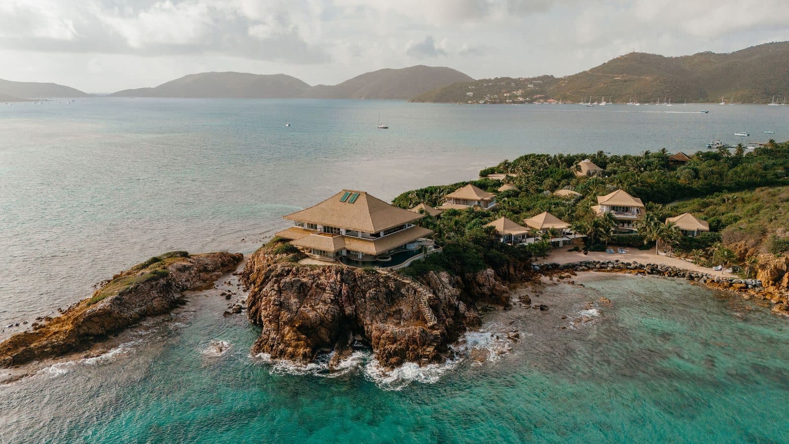The Branson Beach Estate on Moskito Island