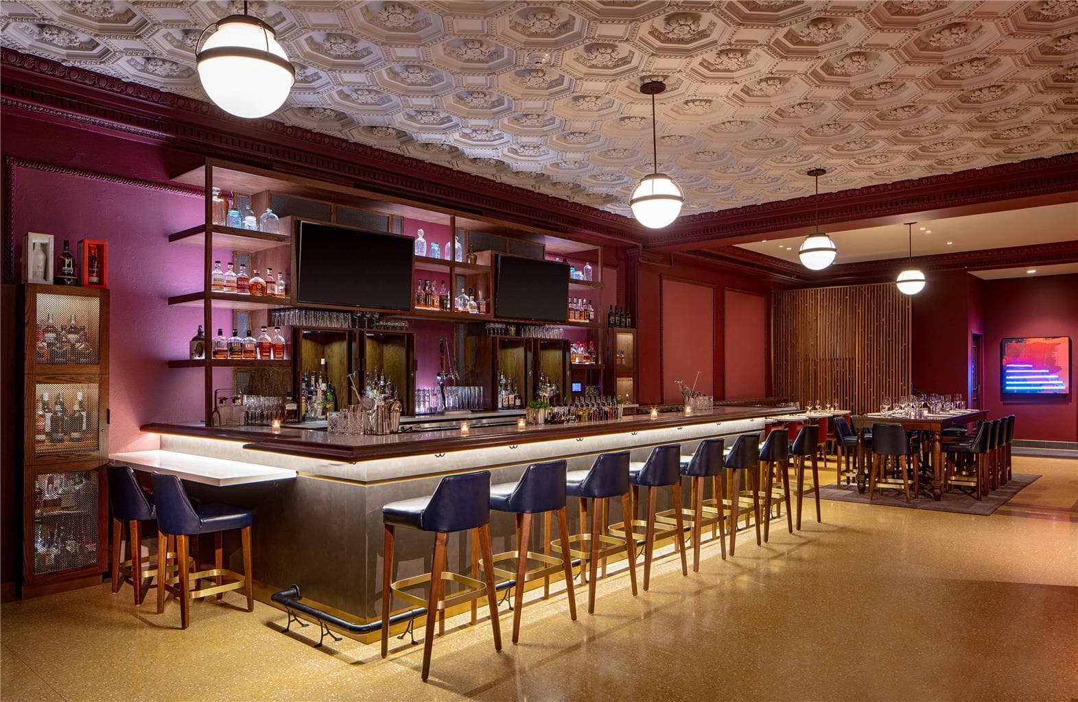 On-Site,Bar/Lounge