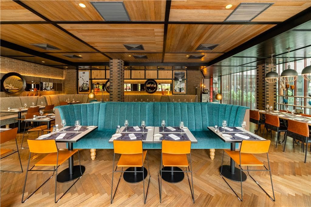 Dining,Dining Area,Restaurant,On-Site
