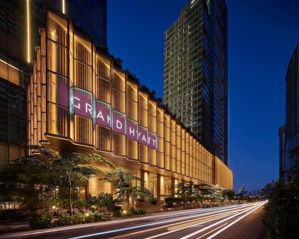On-Site,Outdoor/Exterior,Exterior View of Building