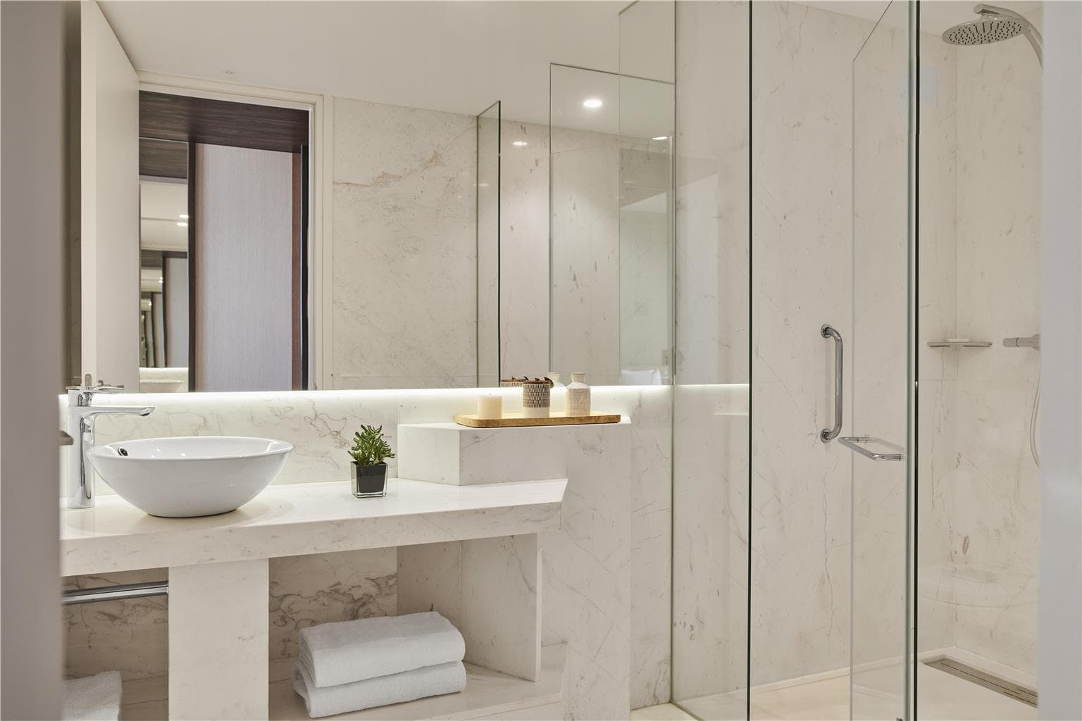 Guest Room,Bathroom,On-Site