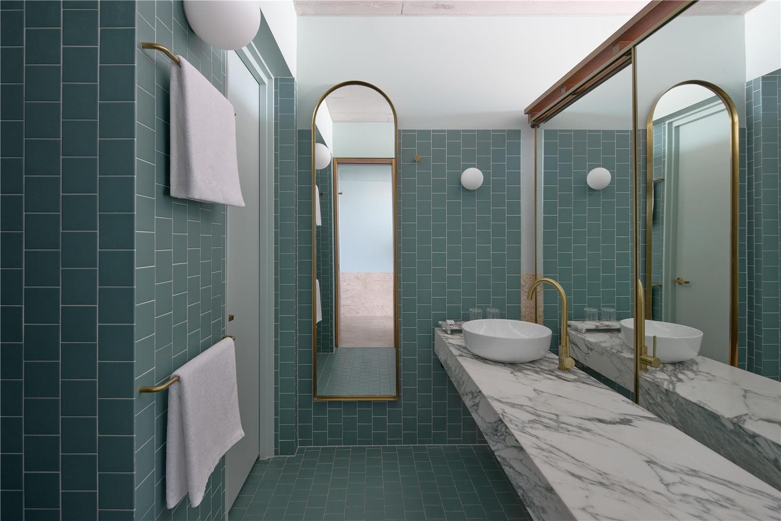 Guest Room,On-Site