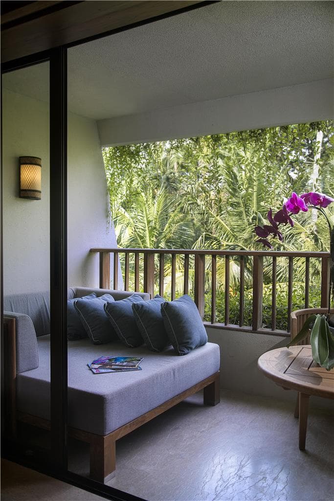 Guest Room,On-Site