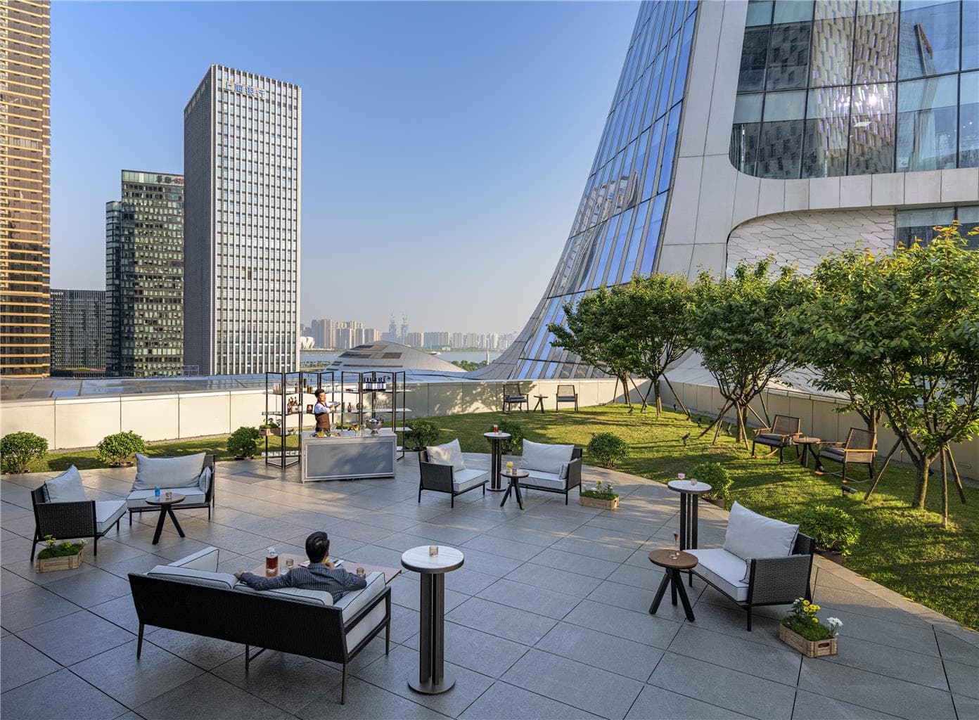 Patio/Terrace,On-Site,Outdoor/Exterior,Property Amenity