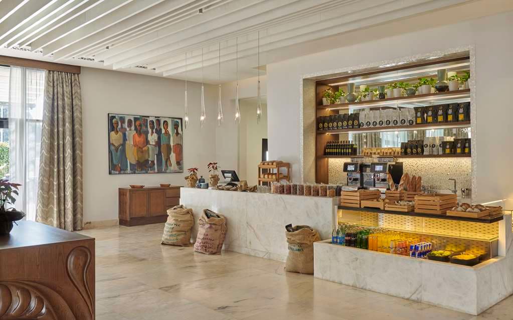 Dining,Dining Area,Restaurant,On-Site