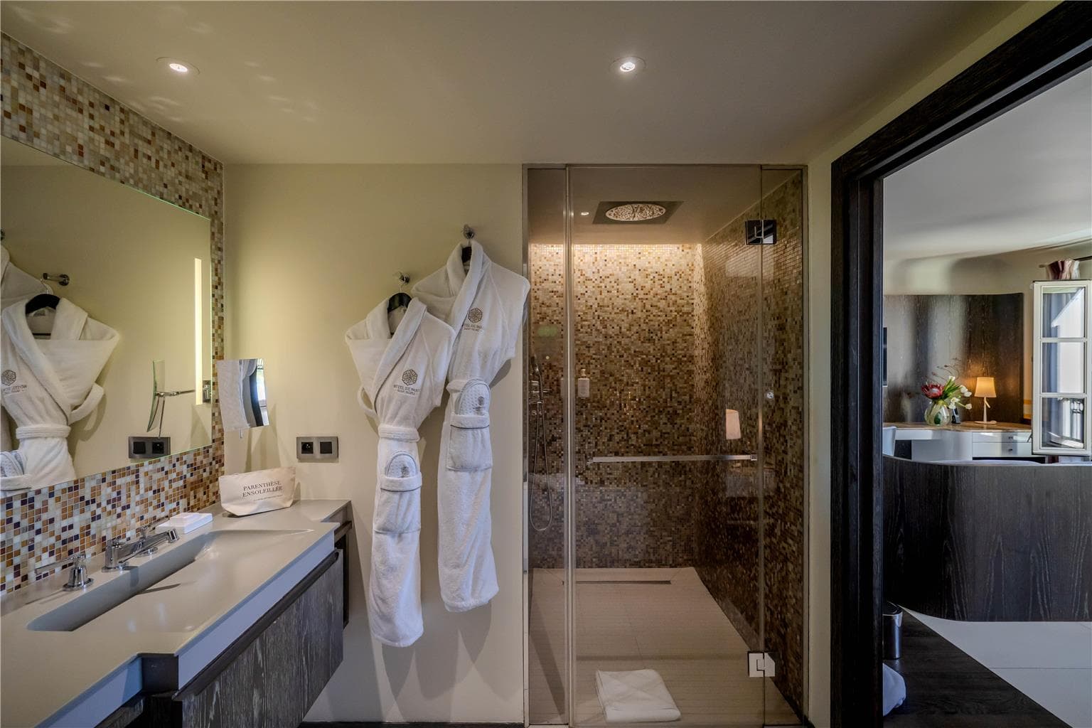 Guest Room,Bathroom,Suite,On-Site