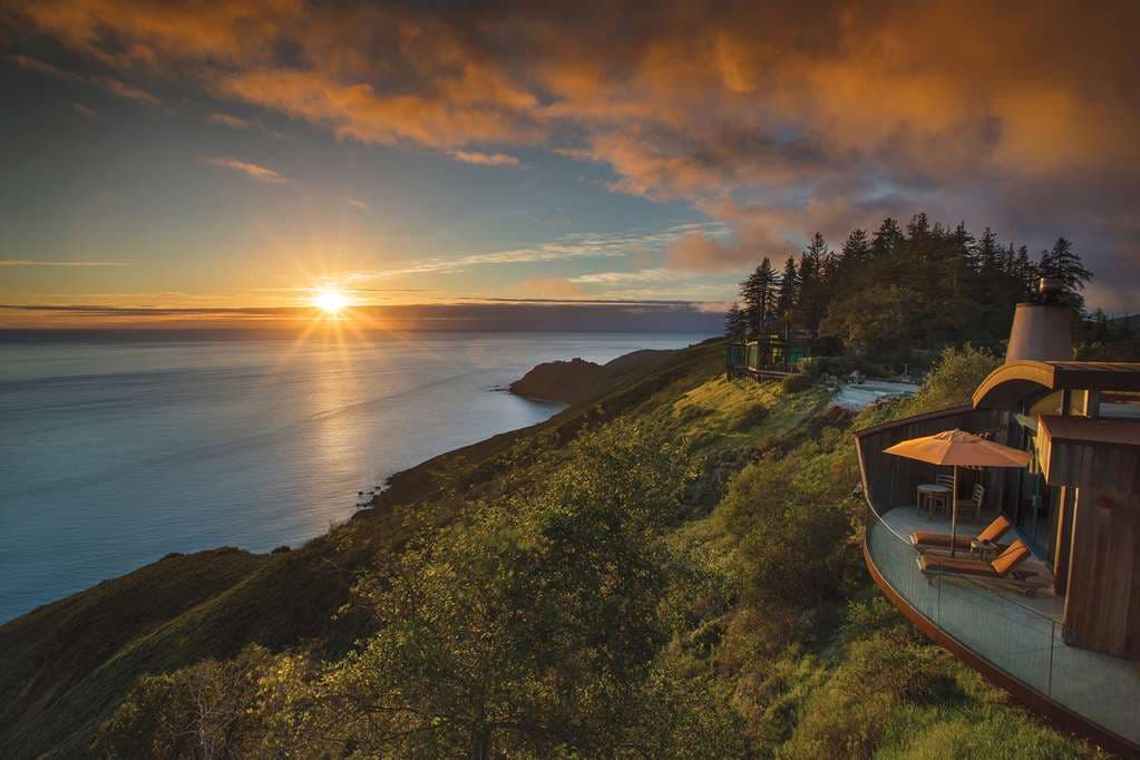 On-Site,Outdoor/Exterior,Natural landscape,Exterior View of Building