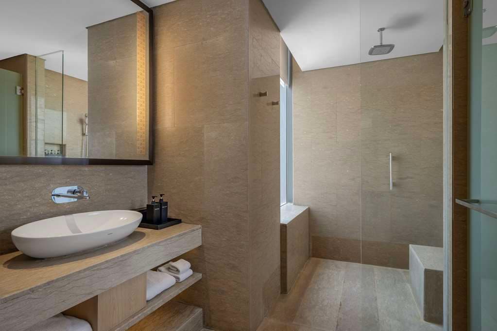 Guest Room,Bathroom,On-Site