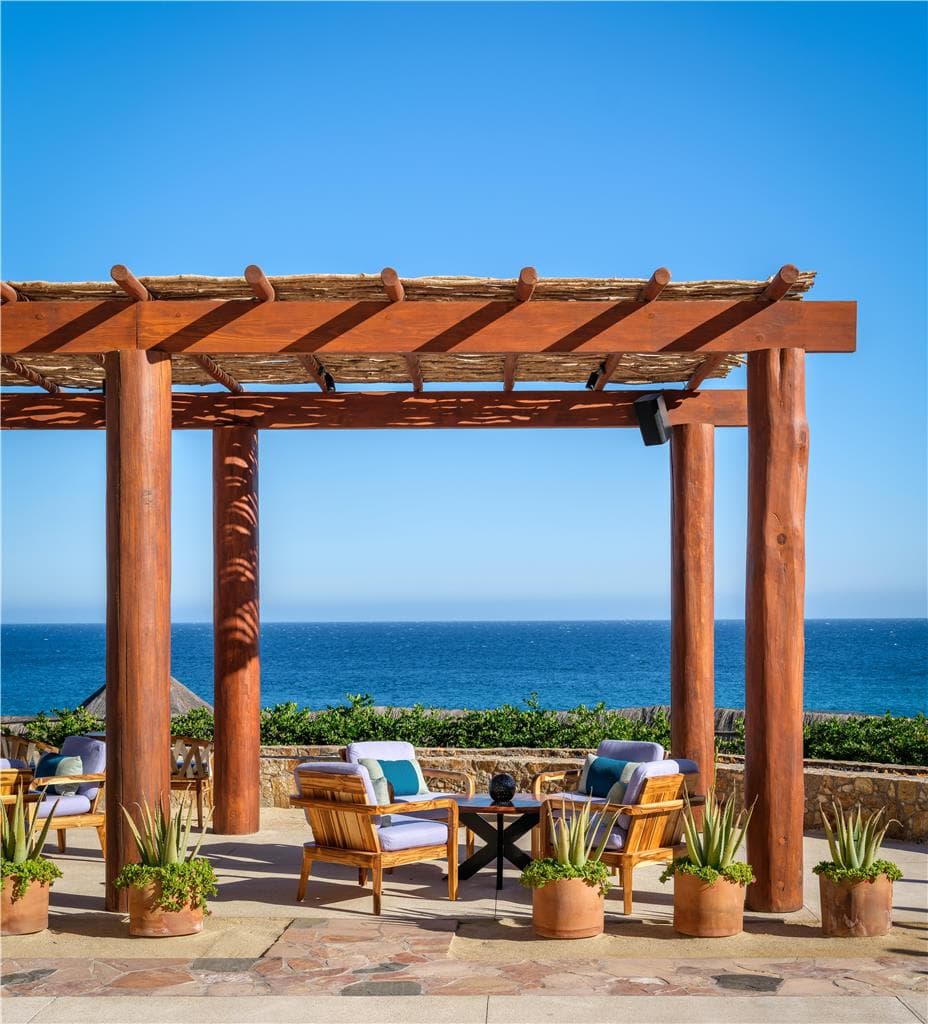 Patio/Terrace,On-Site,Outdoor/Exterior,Property Amenity
