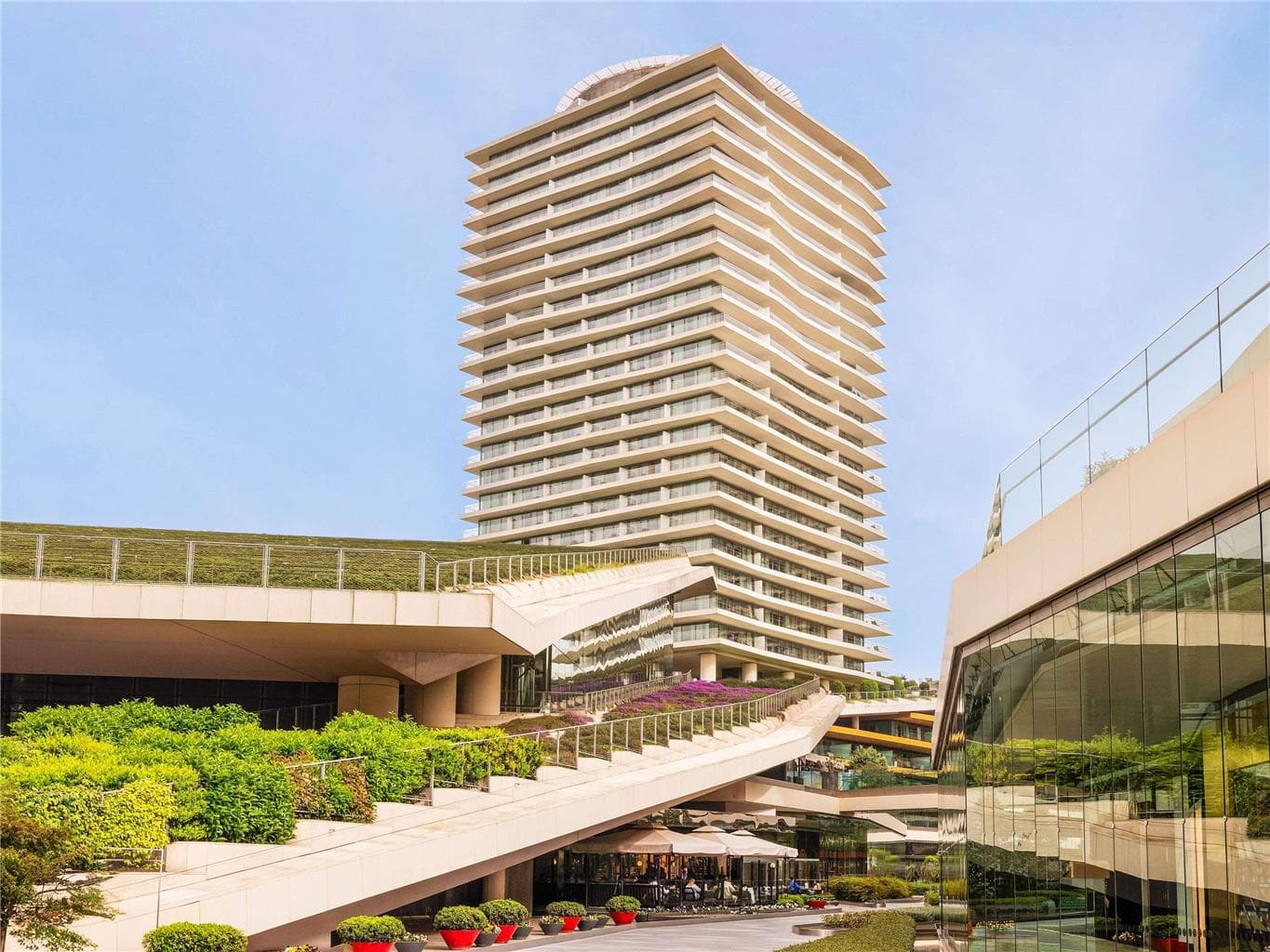 On-Site,Outdoor/Exterior,Exterior View of Building