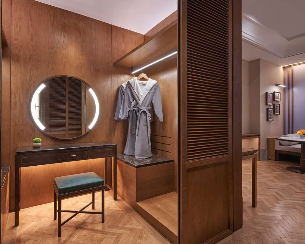 Guest Room,On-Site