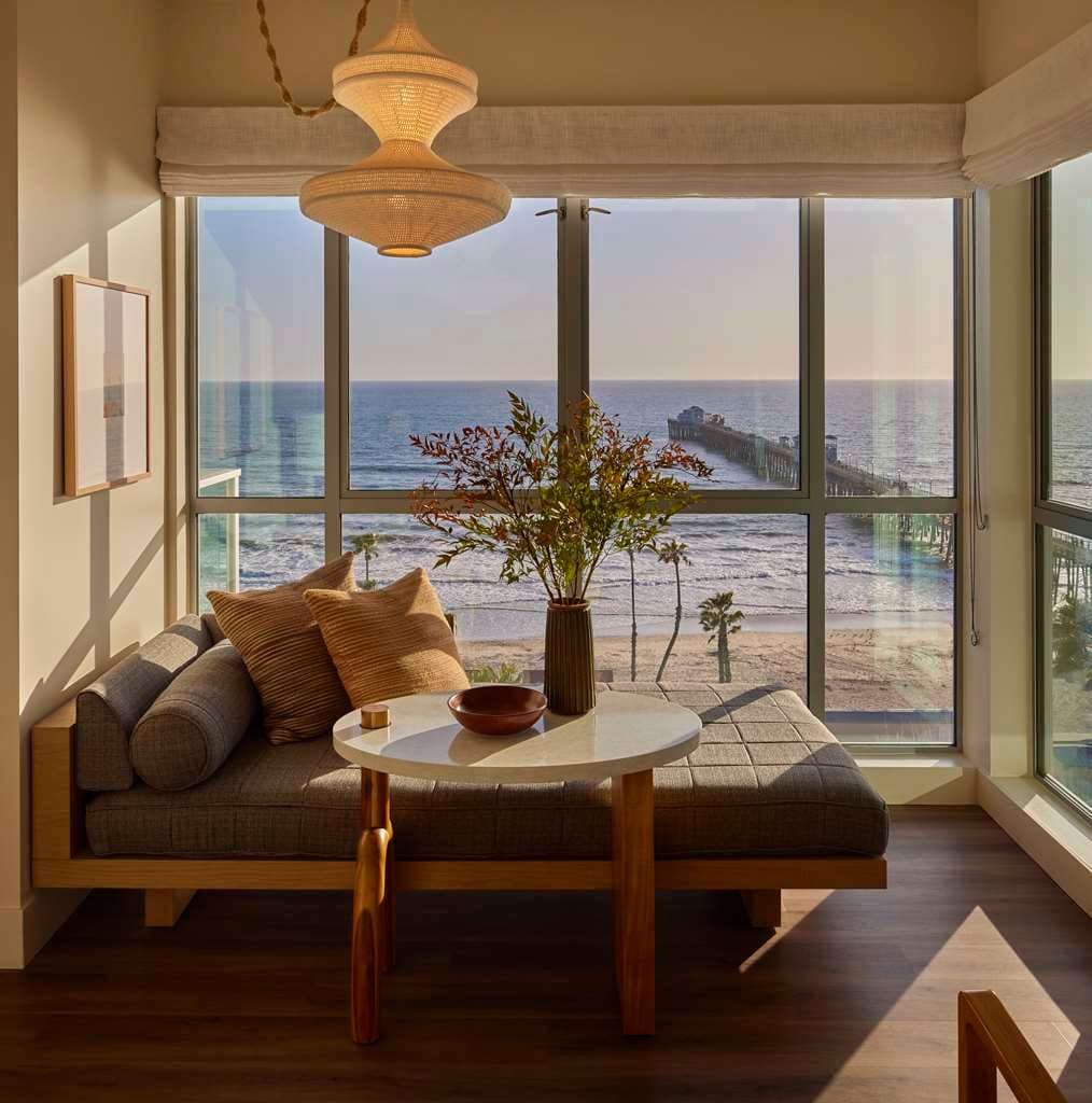 Guest Room,On-Site