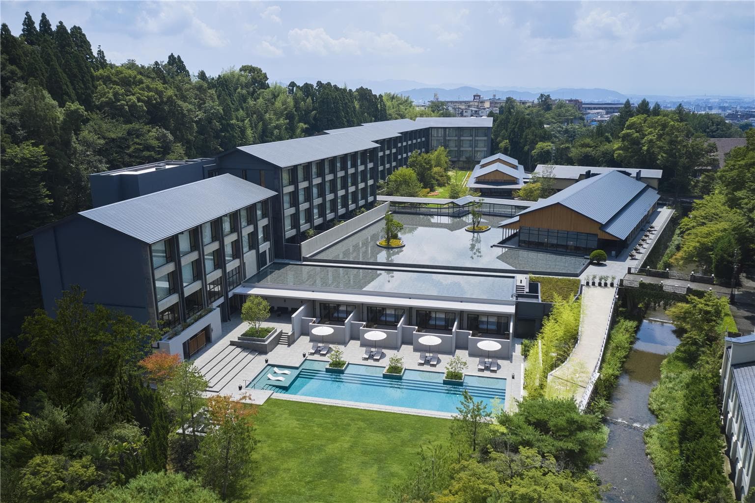Outdoor/Exterior