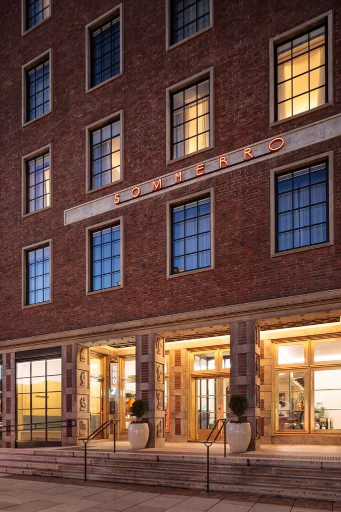 On-Site,Outdoor/Exterior,Exterior View of Building