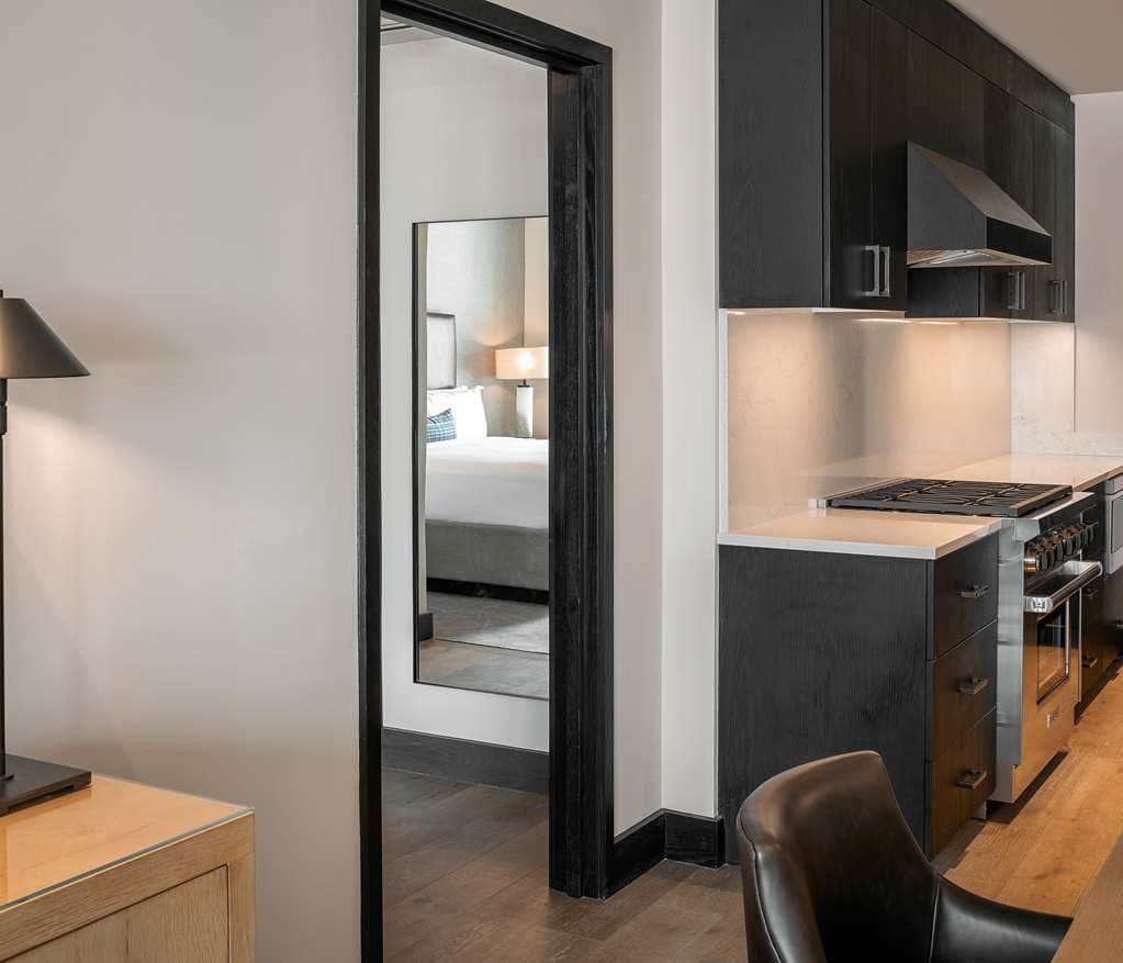 Guest Room,Guest Room Amenity,On-Site