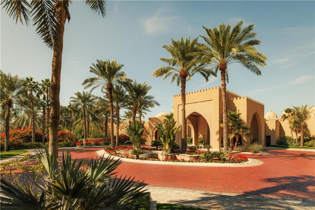 Architecture,On-Site,Outdoor/Exterior,Exterior View of Building
