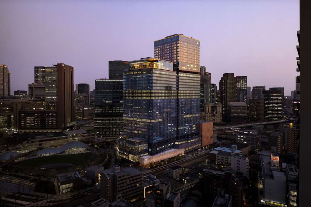 On-Site,Outdoor/Exterior,Exterior View of Building