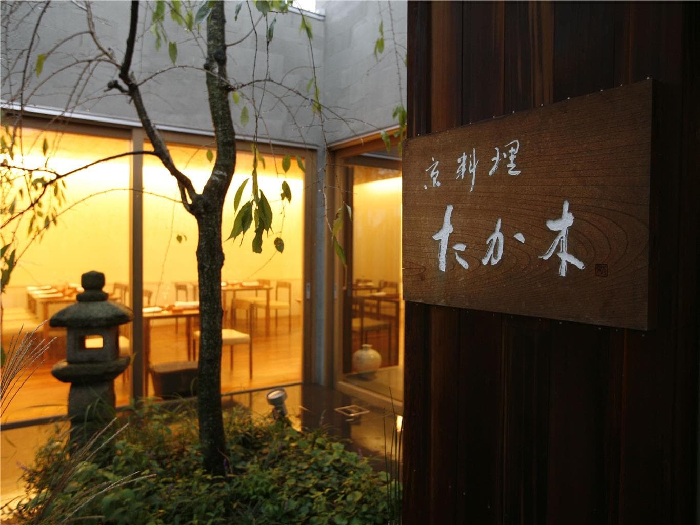 On-Site,Outdoor/Exterior,Exterior View of Building