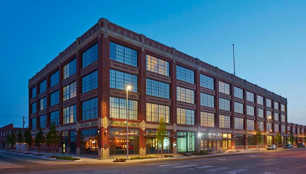 On-Site,Outdoor/Exterior,Exterior View of Building
