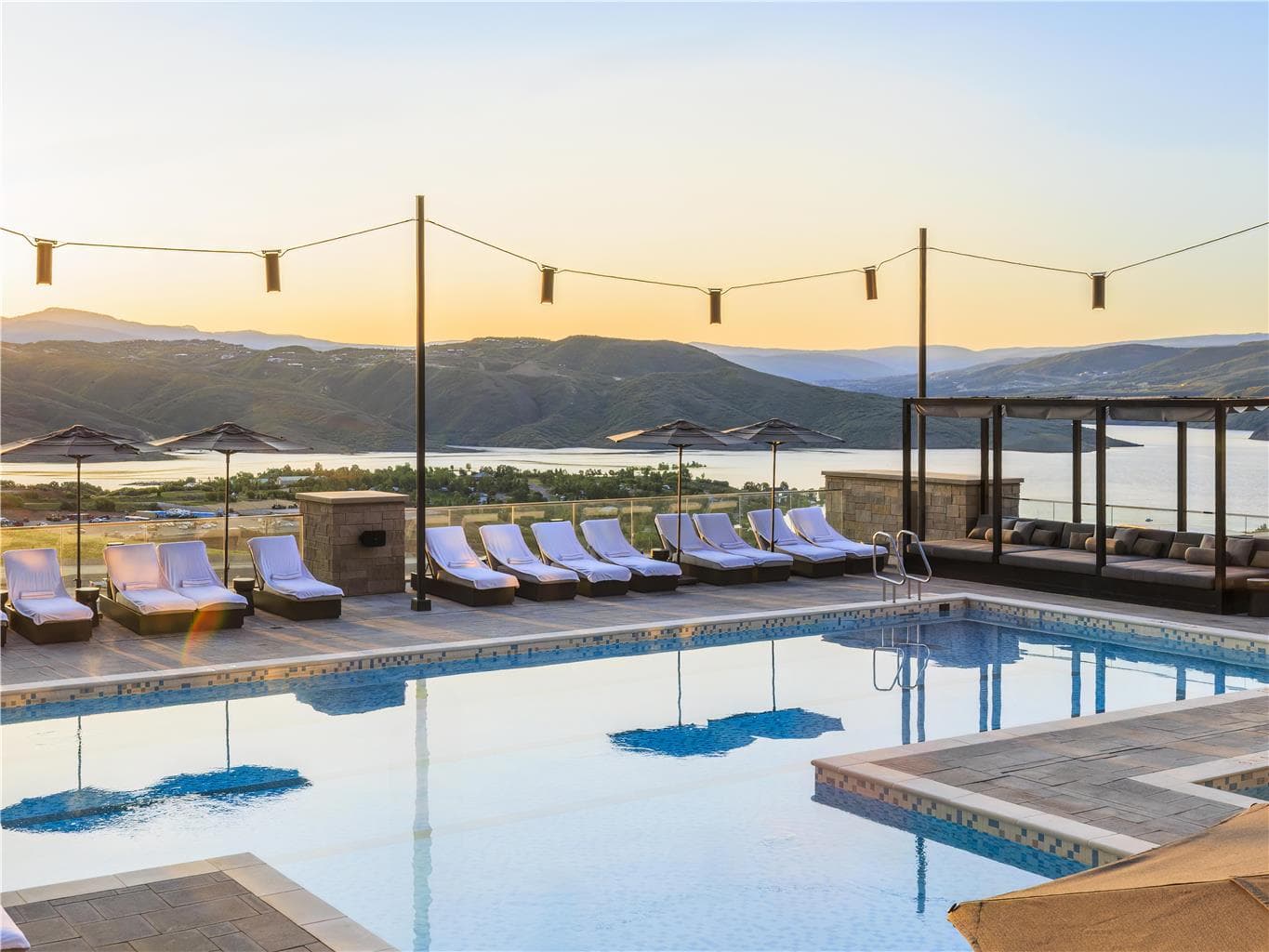 Pool,On-Site,Property Amenity,Recreation