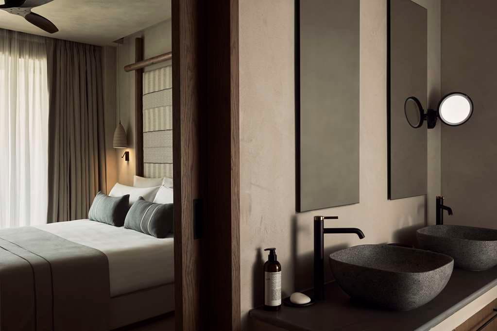 Guest Room,Suite,On-Site