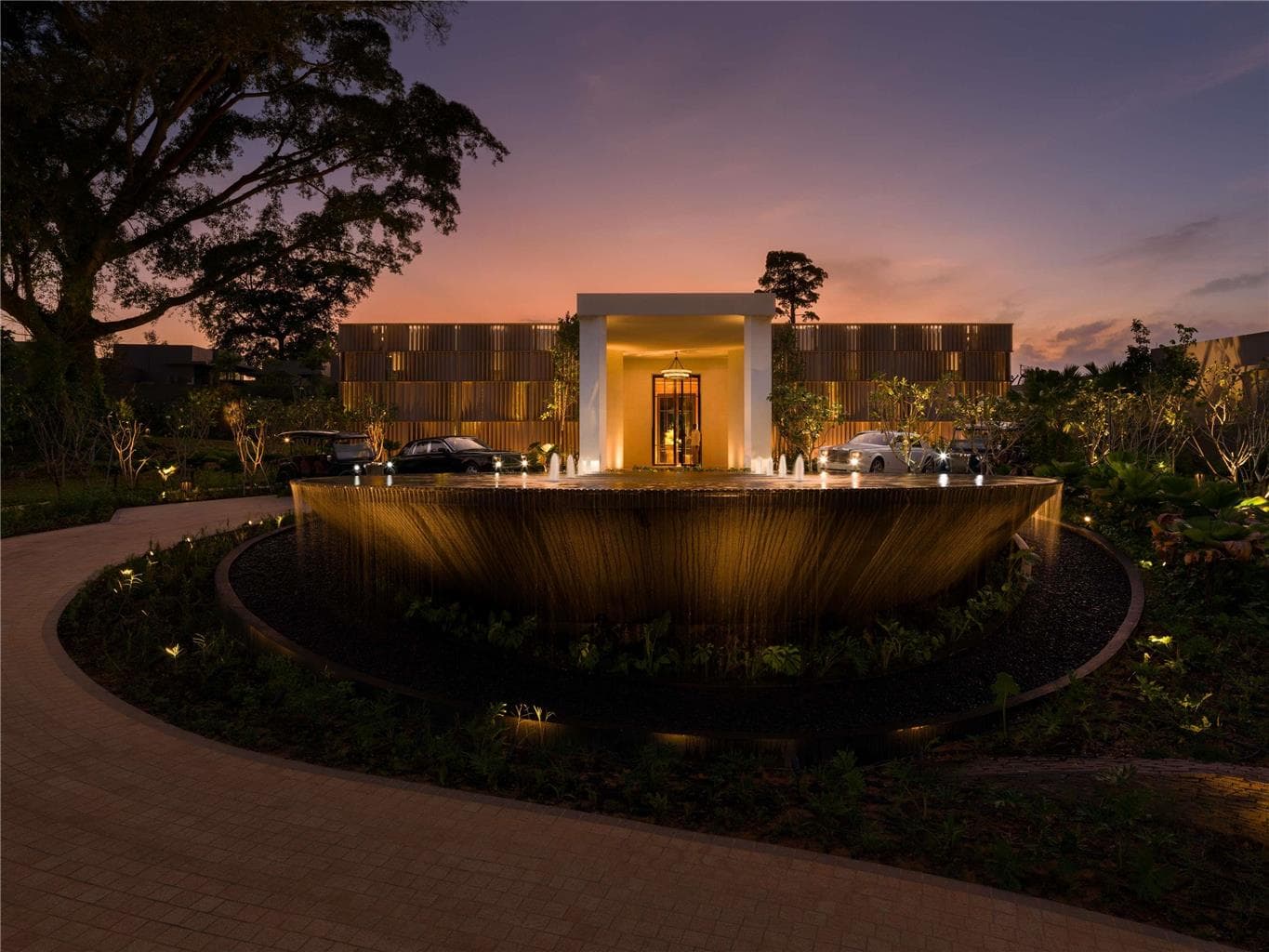 On-Site,Outdoor/Exterior,Exterior View of Building