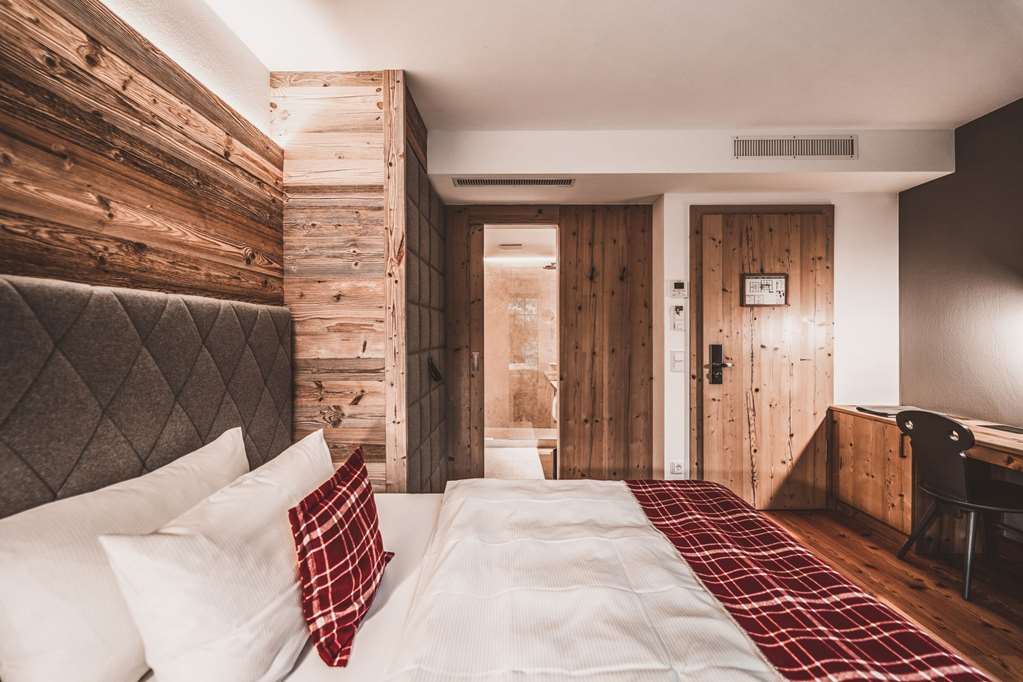 Guest Room,On-Site