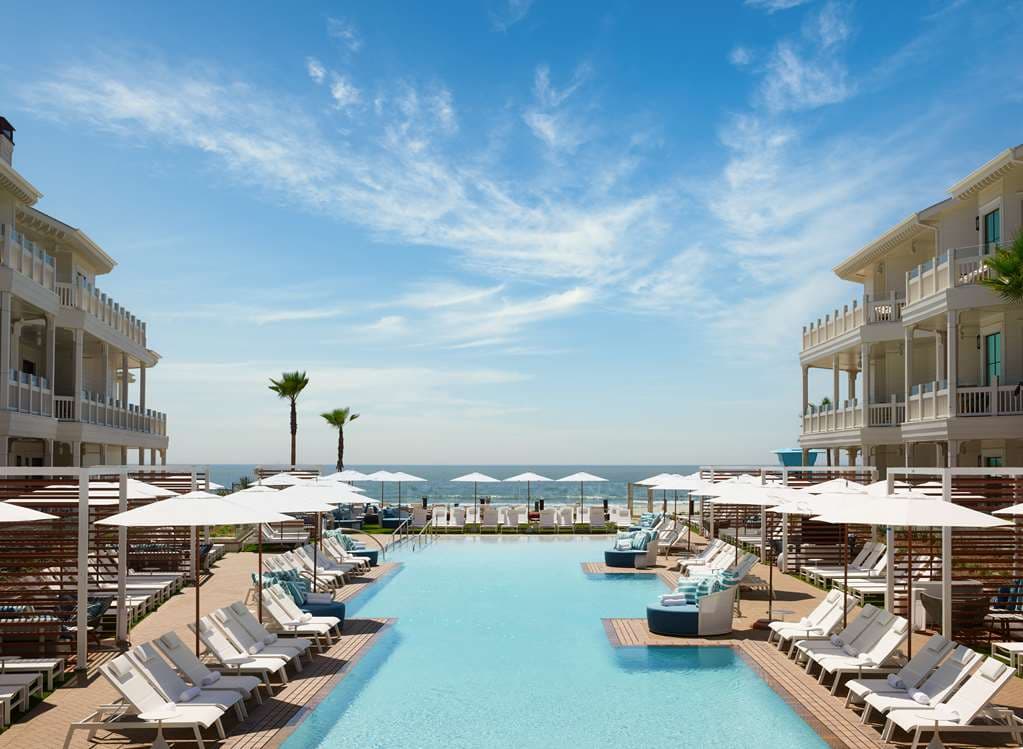 Pool,On-Site,Property Amenity,Recreation