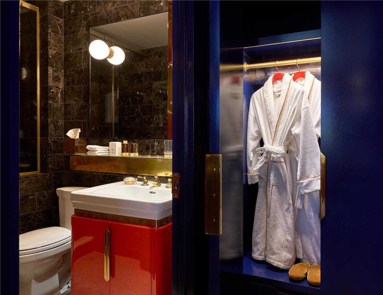 Guest Room,Bathroom,On-Site