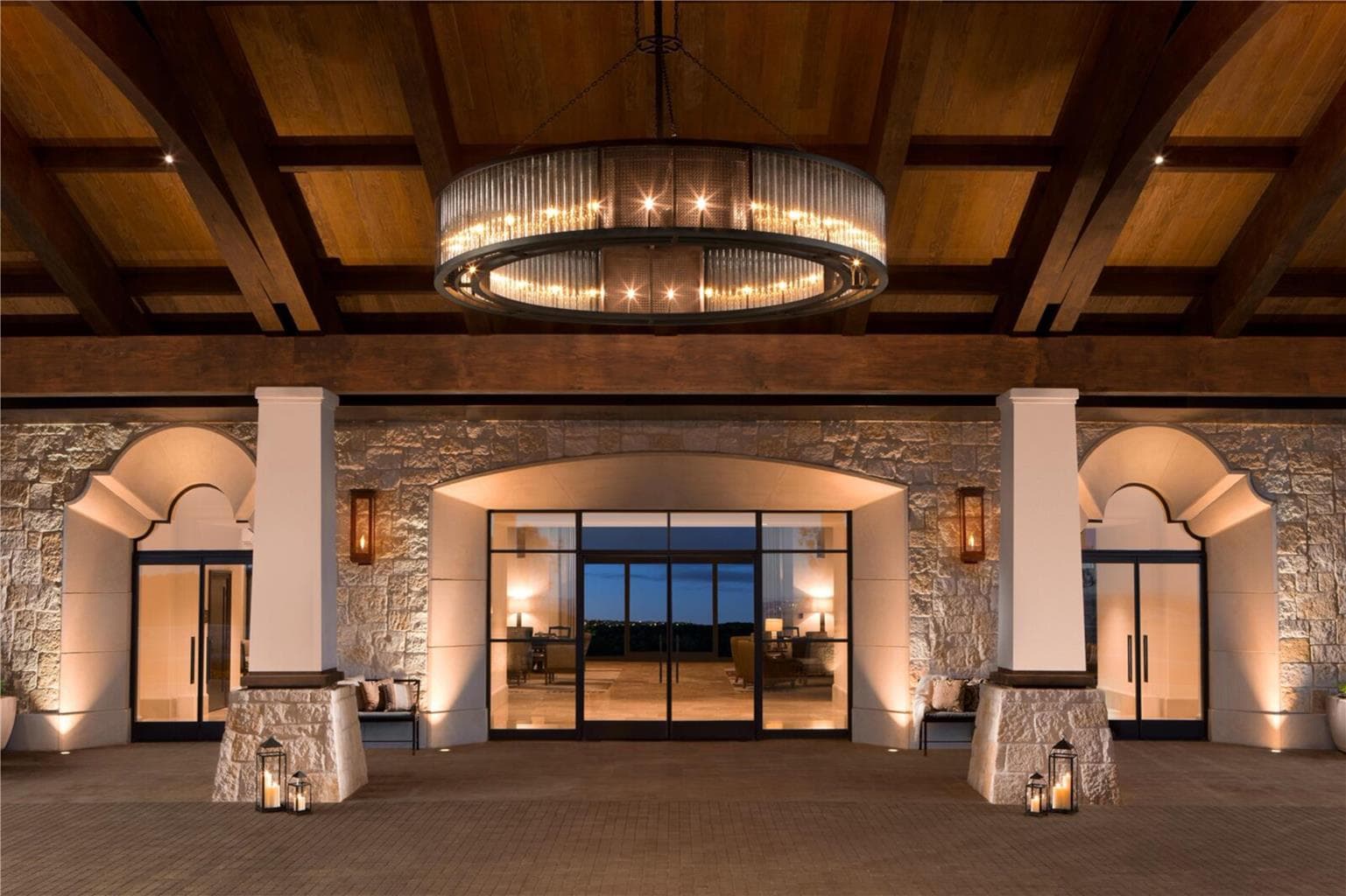 On-Site,Outdoor/Exterior,Exterior View of Building