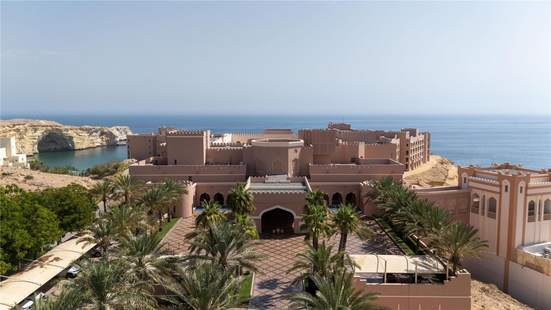 On-Site,Outdoor/Exterior,Exterior View of Building