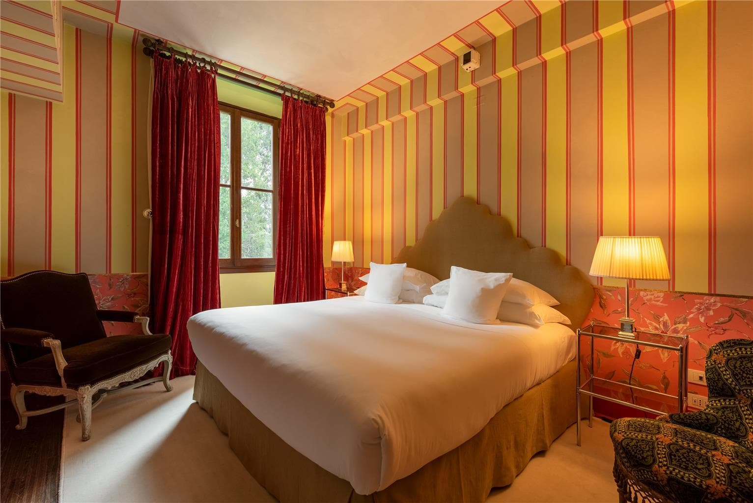 Guest Room,On-Site