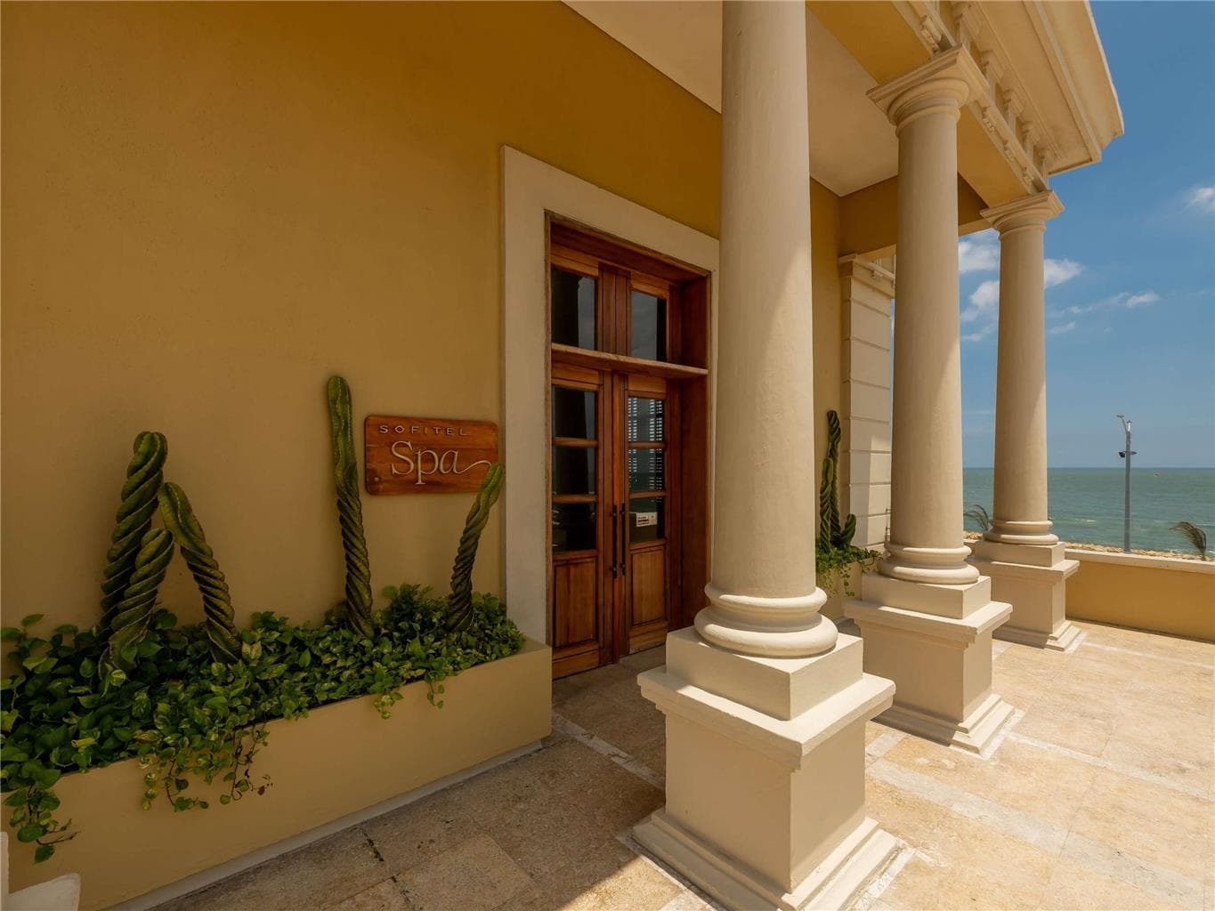 On-Site,Outdoor/Exterior,Exterior View of Building