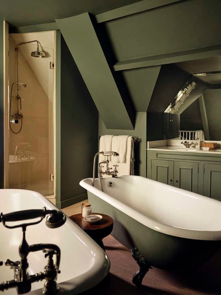 Guest Room,Bathroom,On-Site