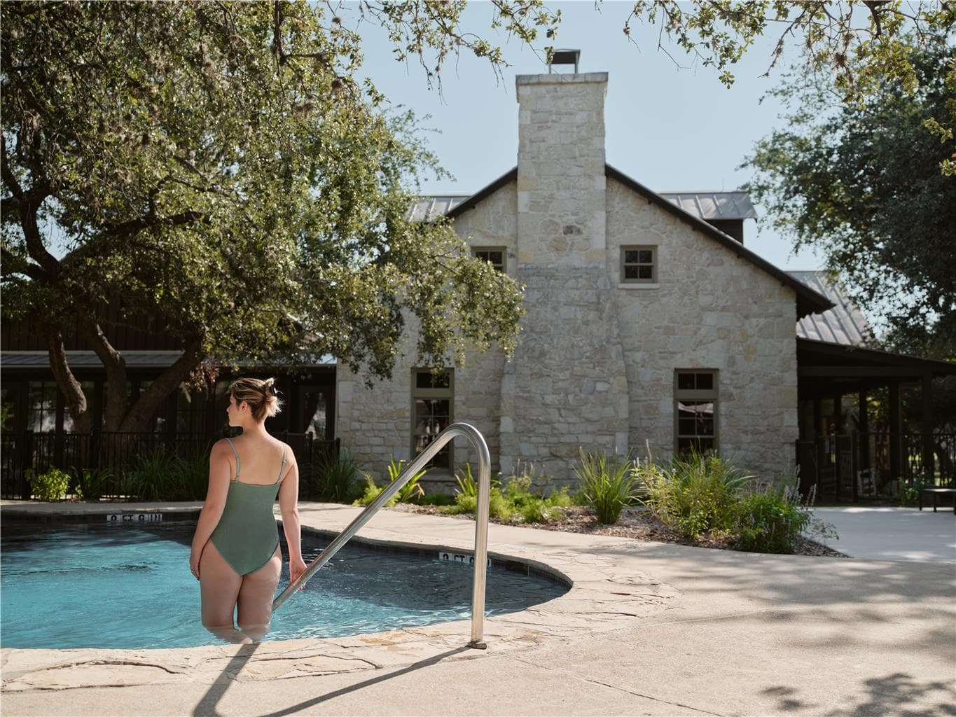 Pool,On-Site,Property Amenity,Recreation