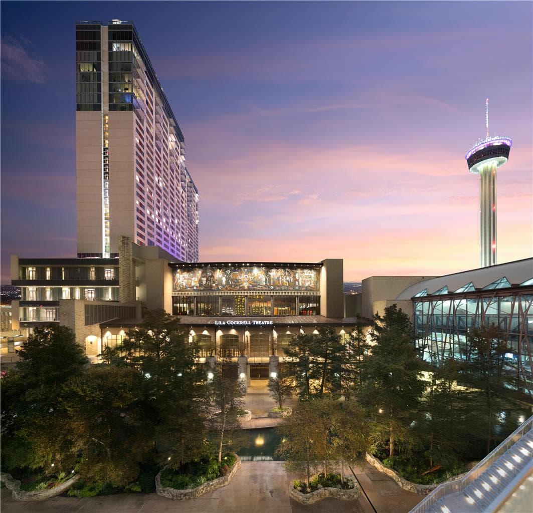 On-Site,Outdoor/Exterior,Exterior View of Building