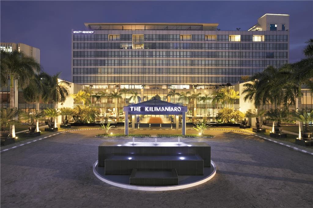On-Site,Outdoor/Exterior,Exterior View of Building