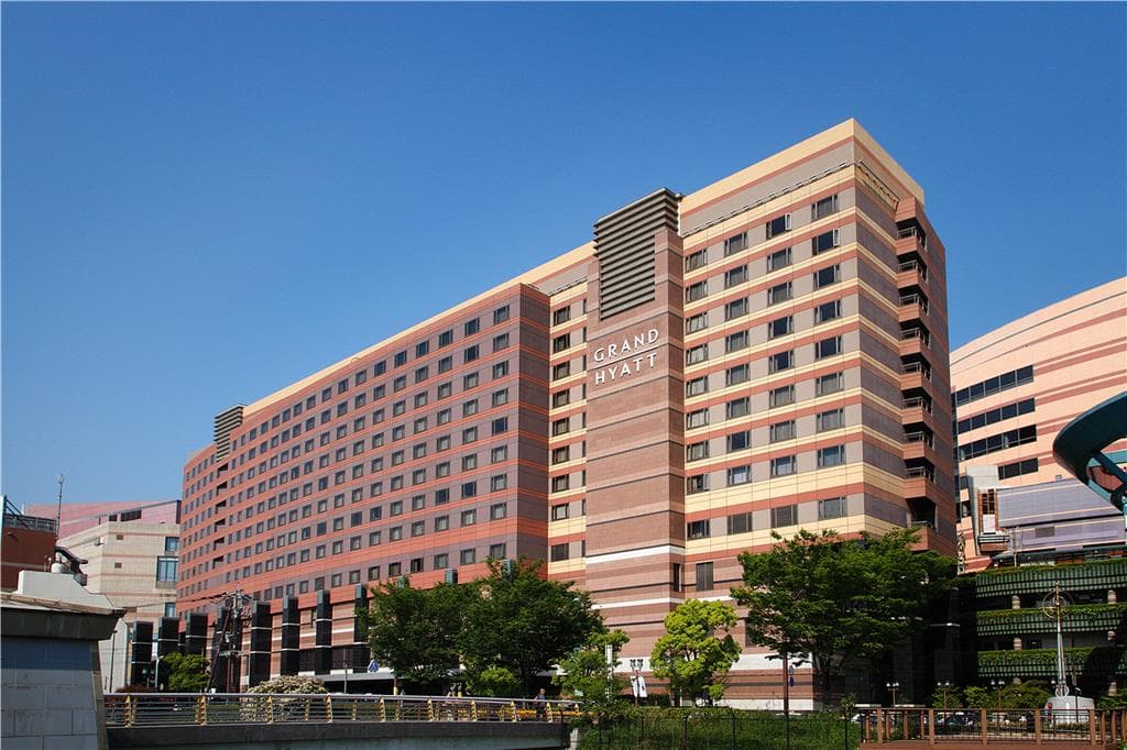 On-Site,Outdoor/Exterior,Exterior View of Building