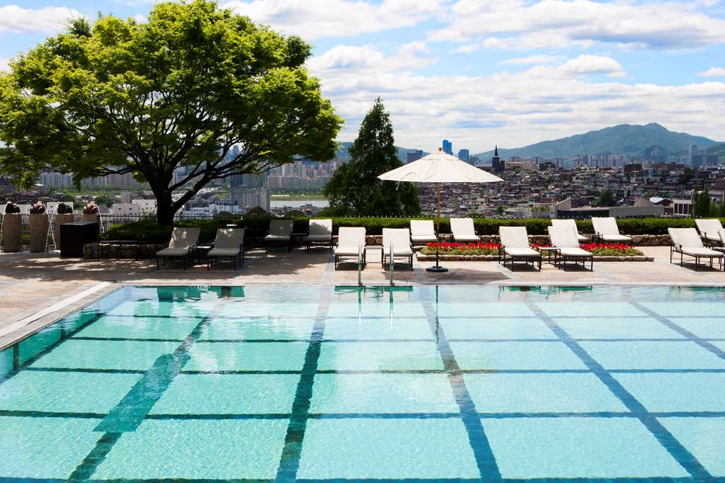 Pool,On-Site,Property Amenity,Recreation