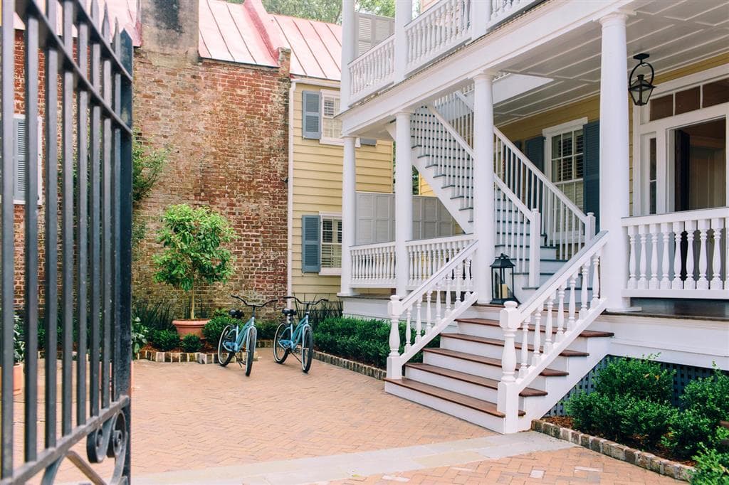 Outdoor/Exterior