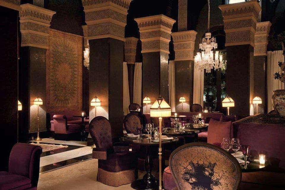 Dining,Restaurant
