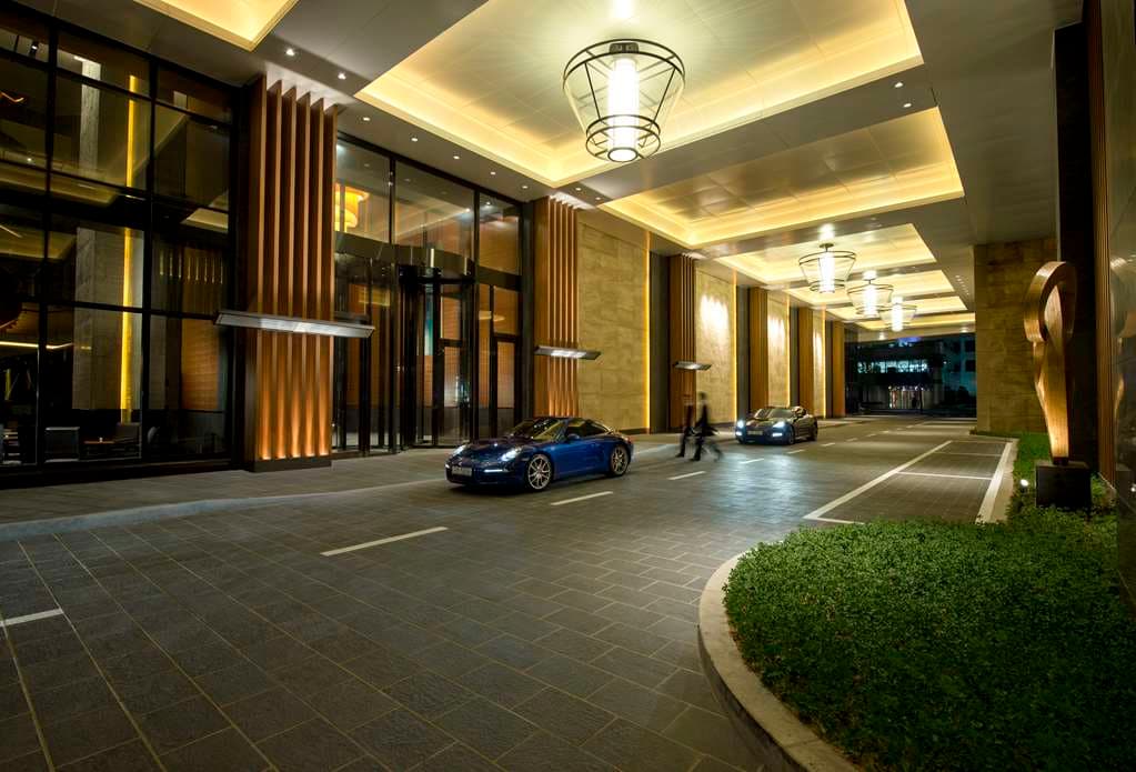 On-Site,Outdoor/Exterior,Exterior View of Building