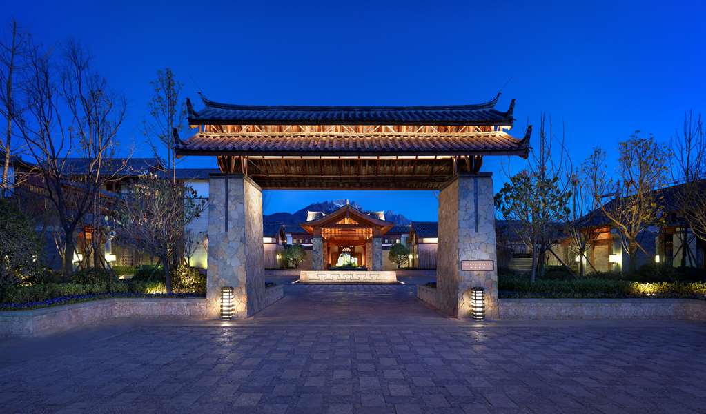On-Site,Outdoor/Exterior,Exterior View of Building