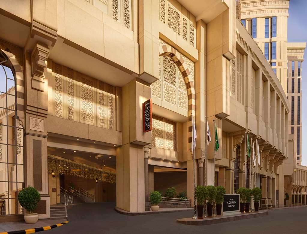 On-Site,Outdoor/Exterior,Exterior View of Building