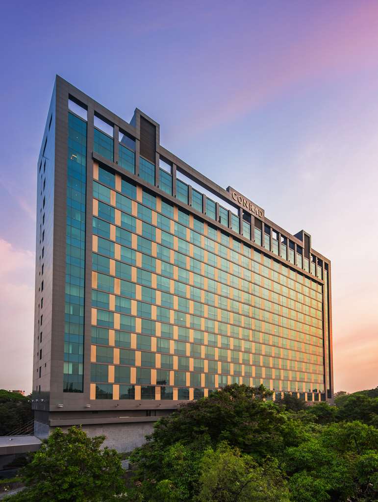On-Site,Outdoor/Exterior,Exterior View of Building