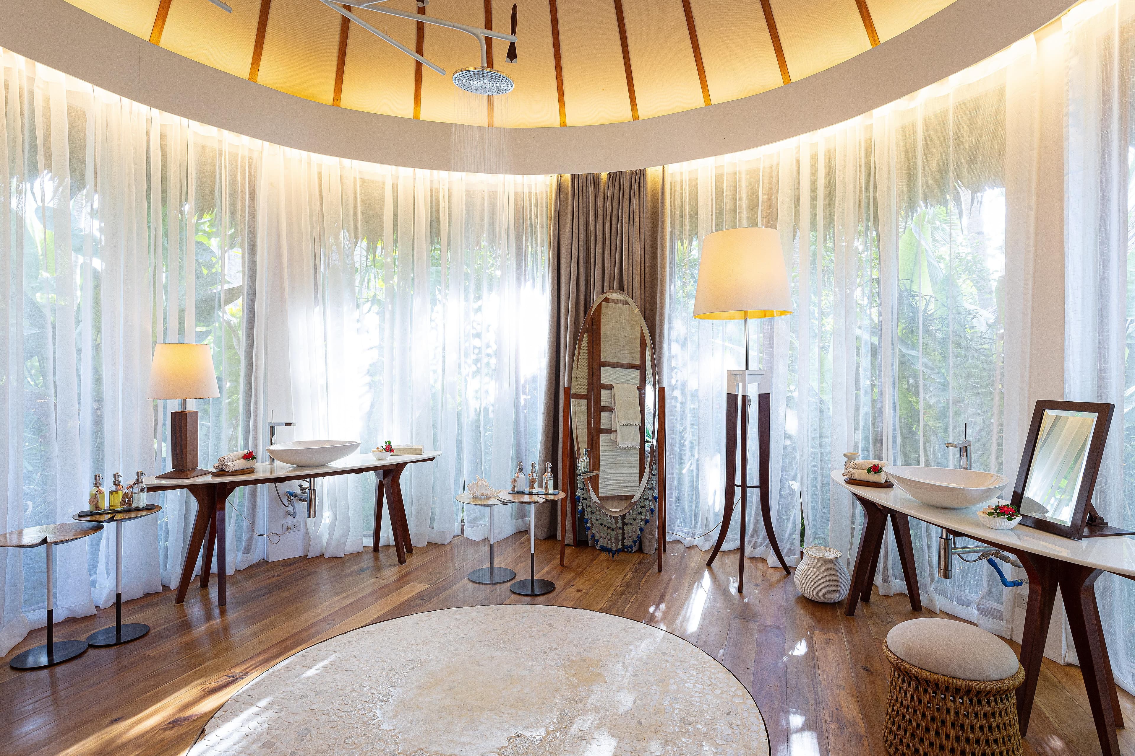Perlah Villa Bathroom