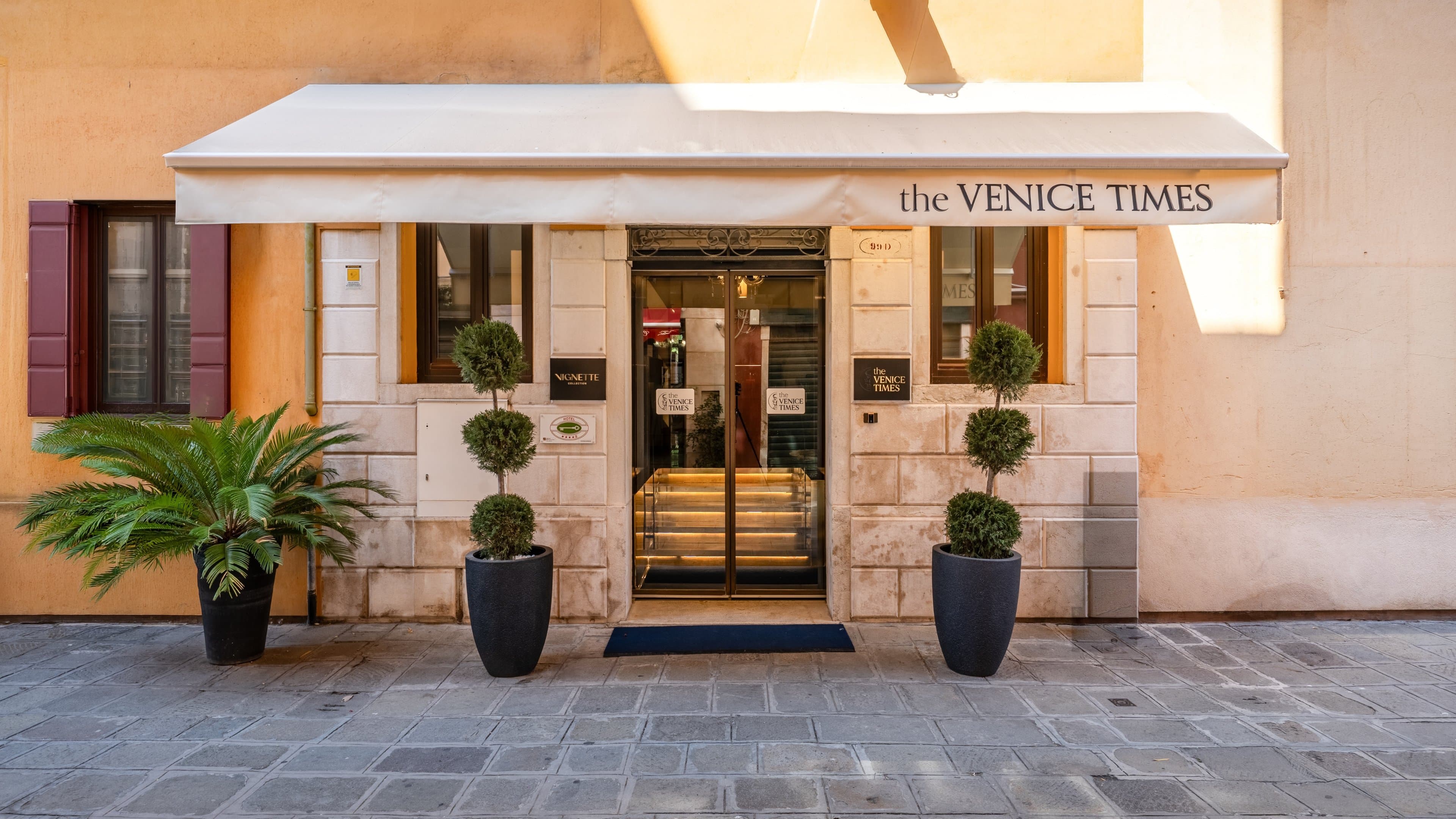 Hotel Exterior - Entrance The Venice Times Hotel