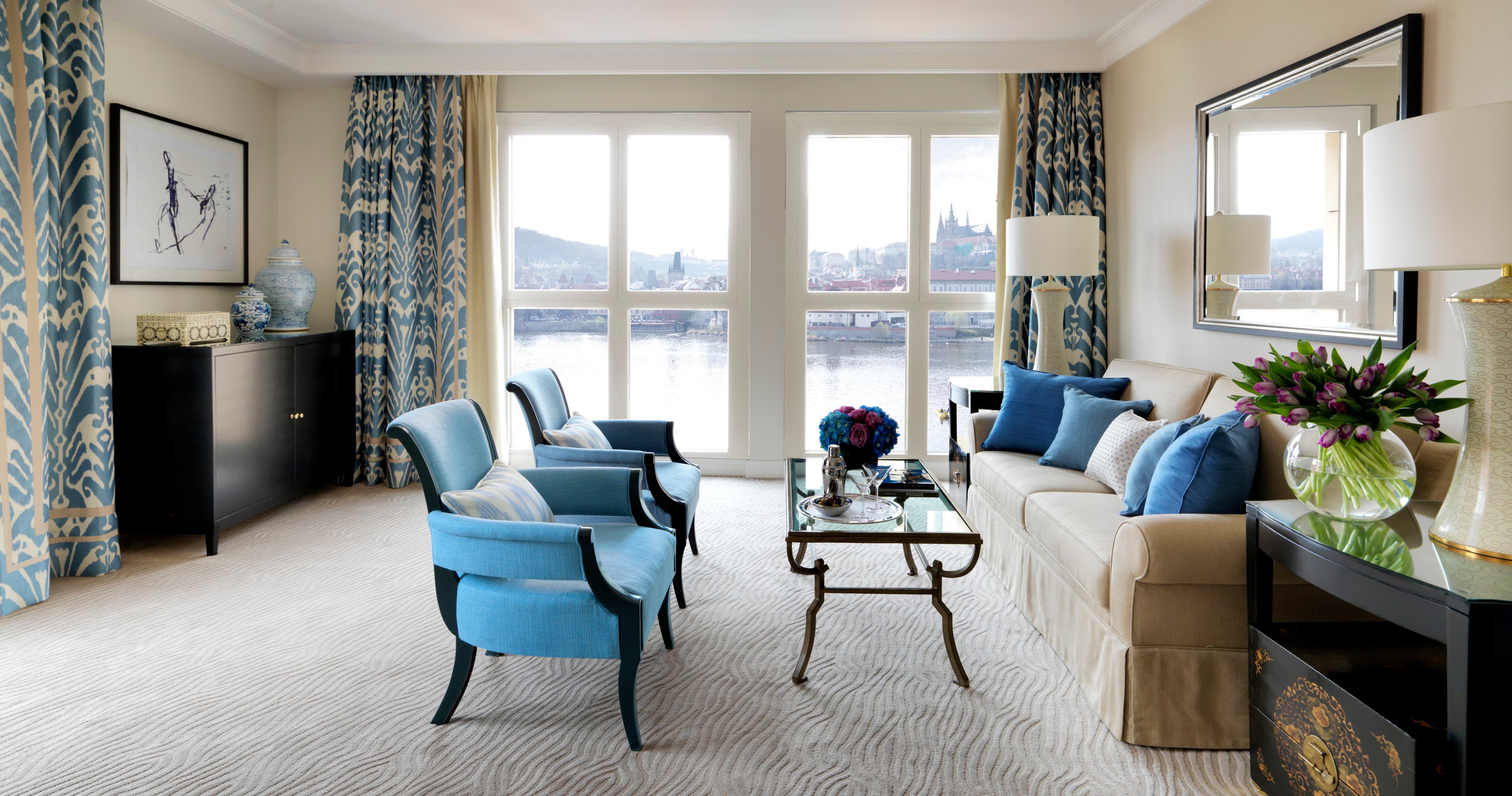 River Suite in Modern building